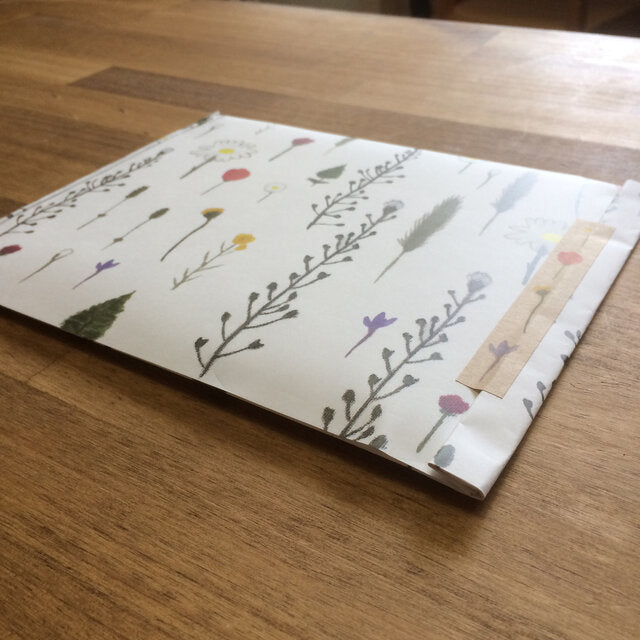 Kisetsu no Tegamiya / Paper Bags -Pressed Flowers