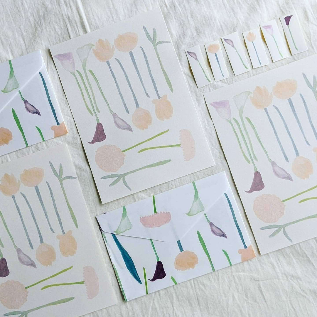 Letter set -Cut flowers