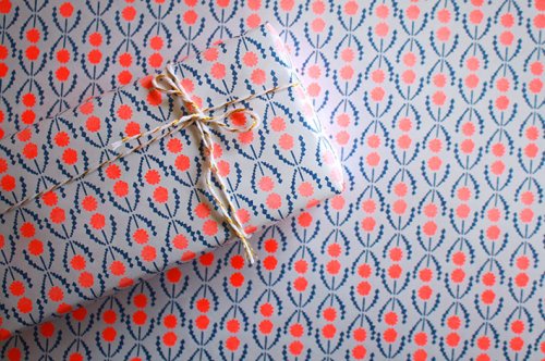 REGARO PAPIRO / Wrapping Paper -Neon orange floral pattern [5 sheets}