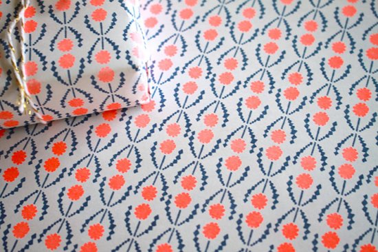 REGARO PAPIRO / Wrapping Paper -Neon orange floral pattern [5 sheets}