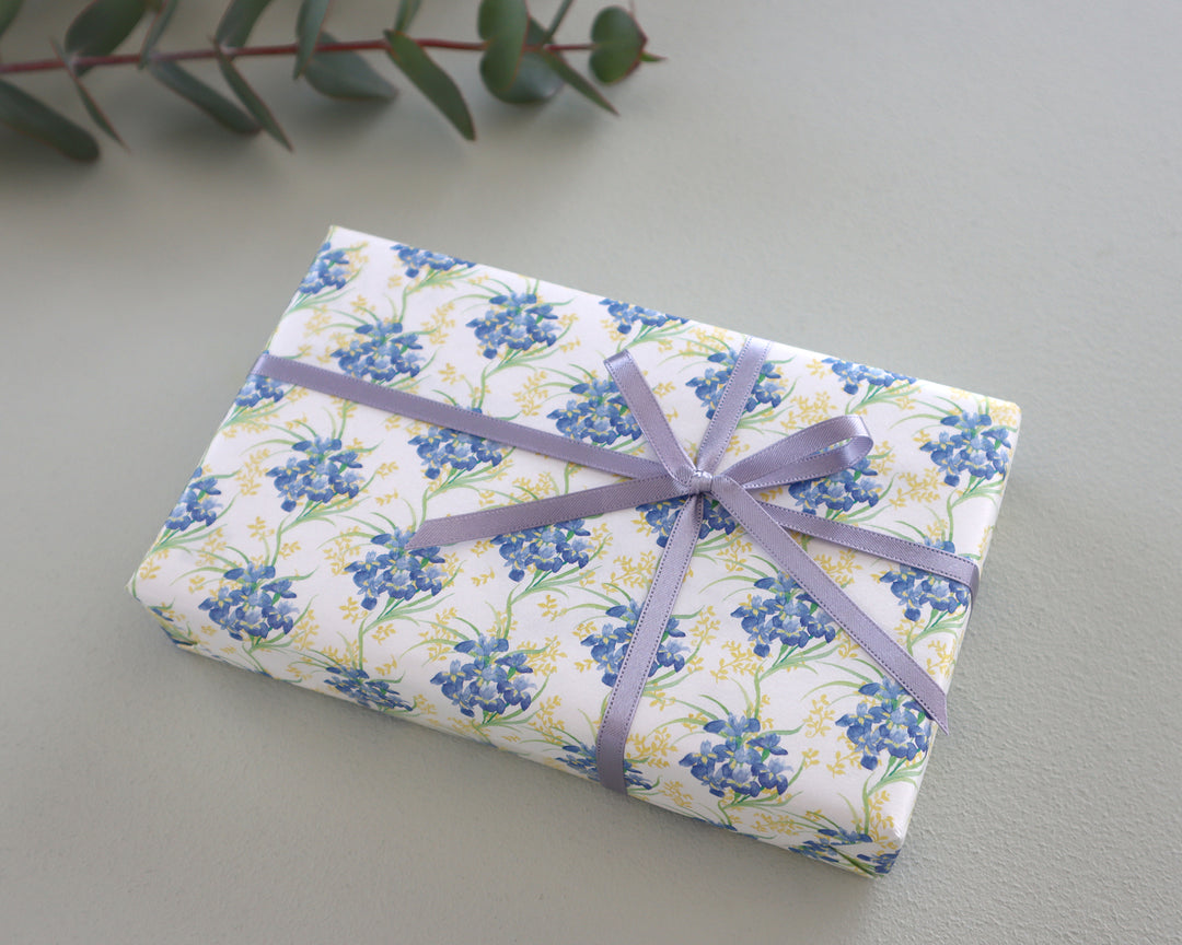 harukazeiro / Wrapping Paper -iris