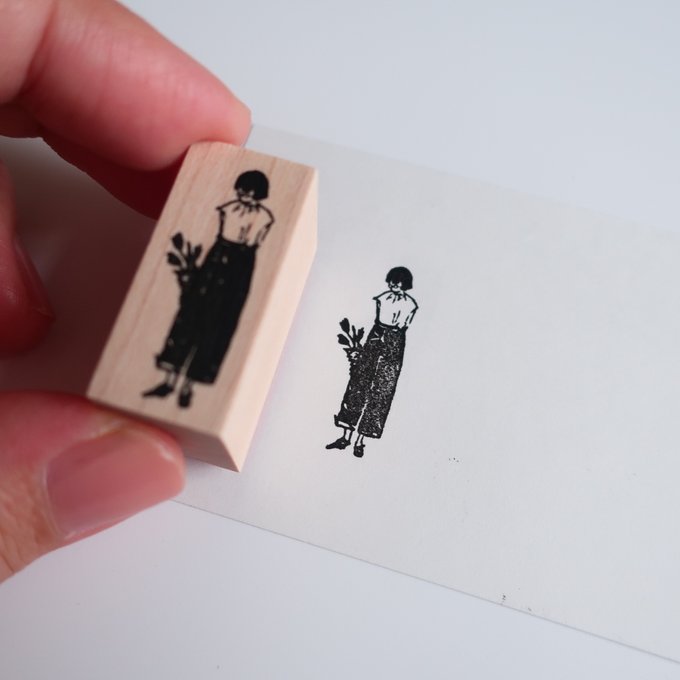 MA7stamp / Rubber Stamp -Fumiko with a tulip basket