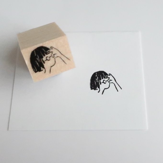 MA7stamp / Rubber Stamp -Fumiko looking up