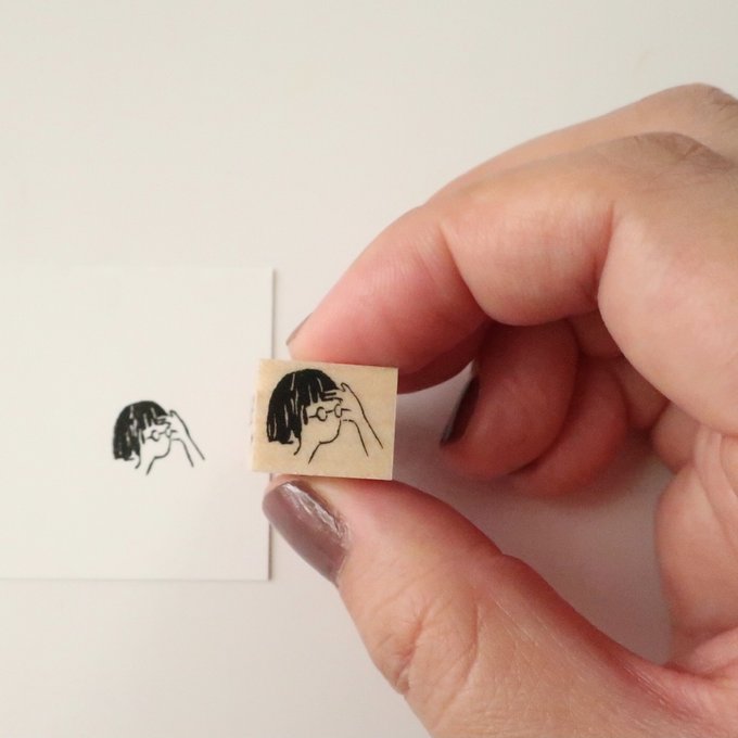 MA7stamp / Rubber Stamp -Fumiko looking up